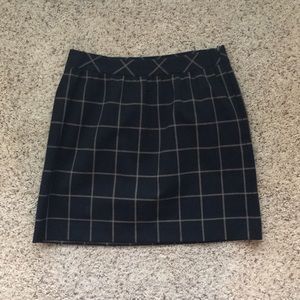 Black skirt with zip up side